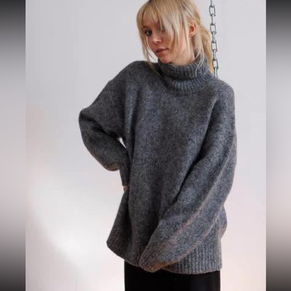 Bare Knitwear Turtleneck Sweater